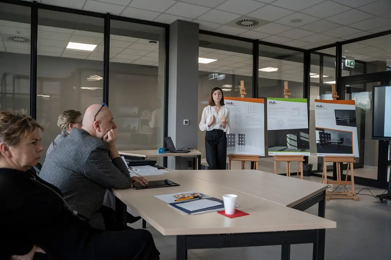 Weronika presenting her work